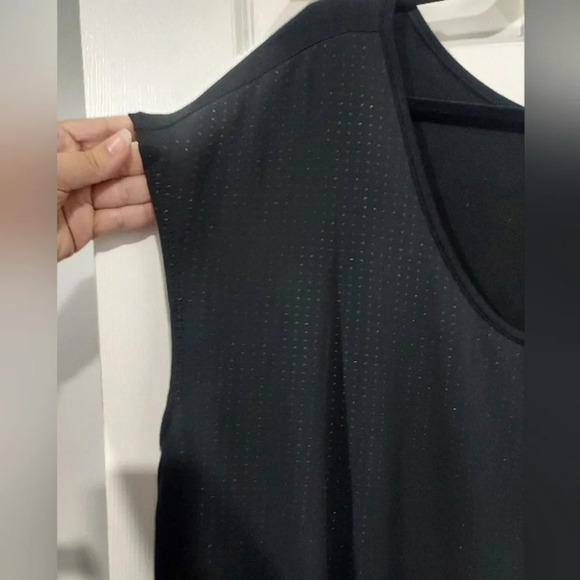 Lane Bryant Black with Studs Asymmetrical Length Tunic Top in Size 18/20 2X - Picture 4 of 9